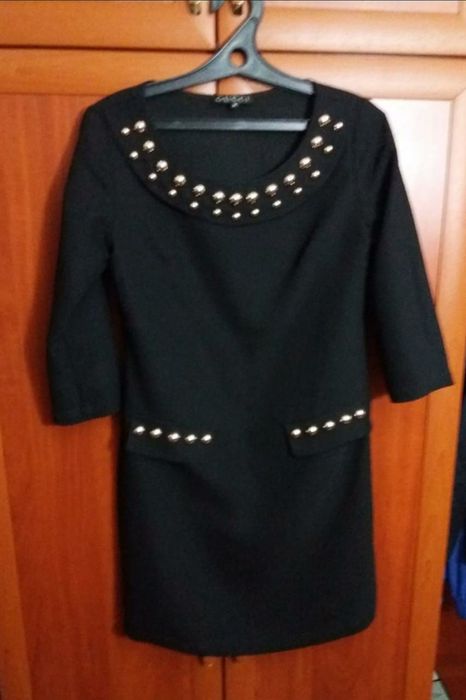 Продам плать размер 42