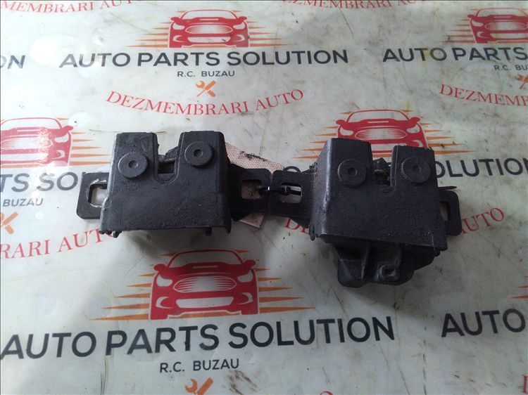 broasca capota land rover discovery an fabr. 2018