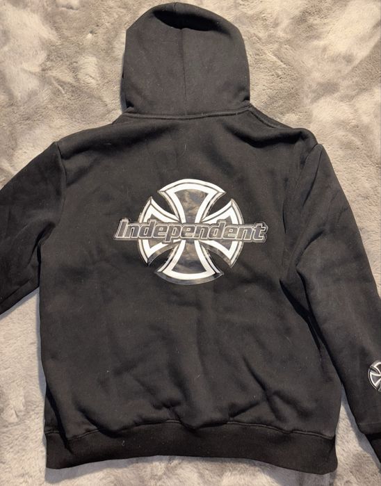 independent кофта