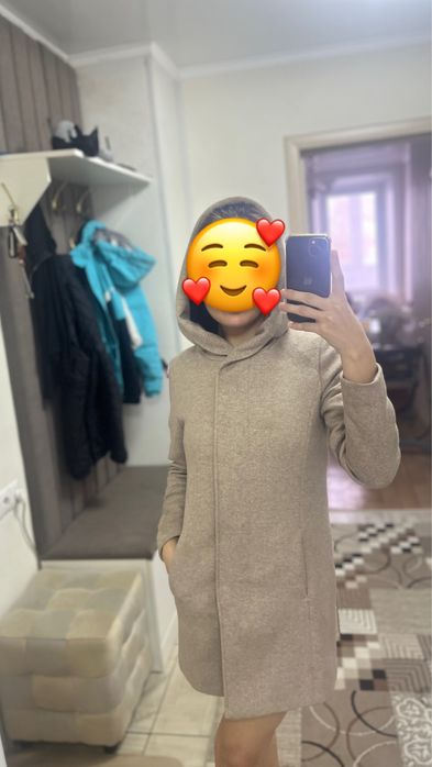 Пальто,куртки продам