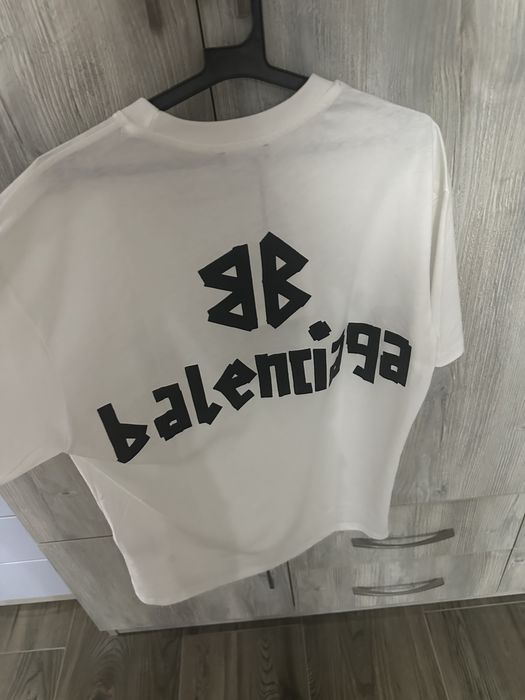 Тениска Balenciaga