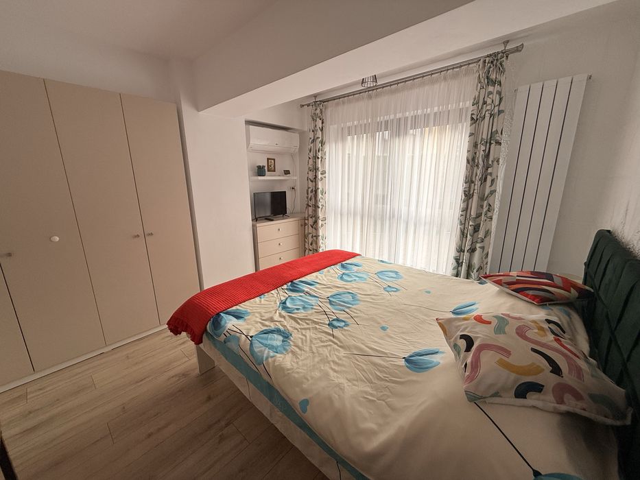 Inchiriez apartament 3 camere in regim hotelier