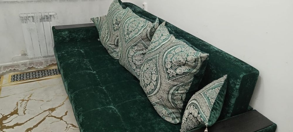 Продам диван в новом состоянии