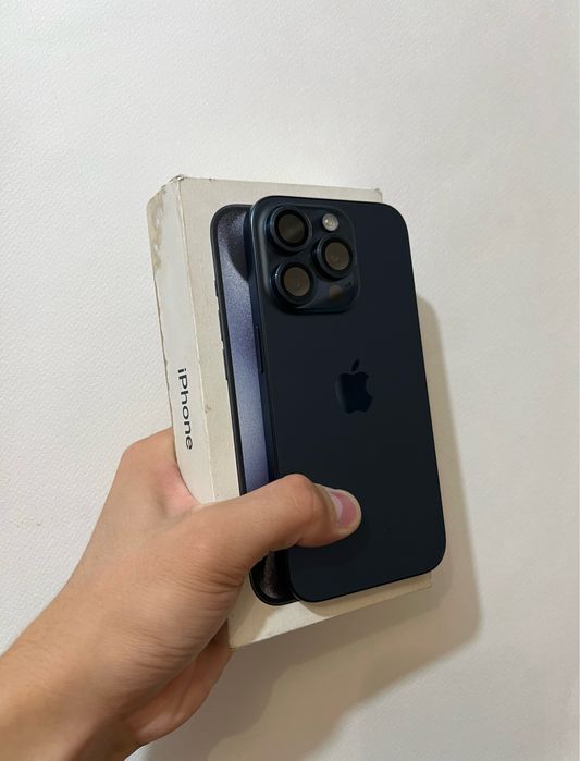 iPhone 15 Pro (АКБ - 87%, 256 ГБ ).