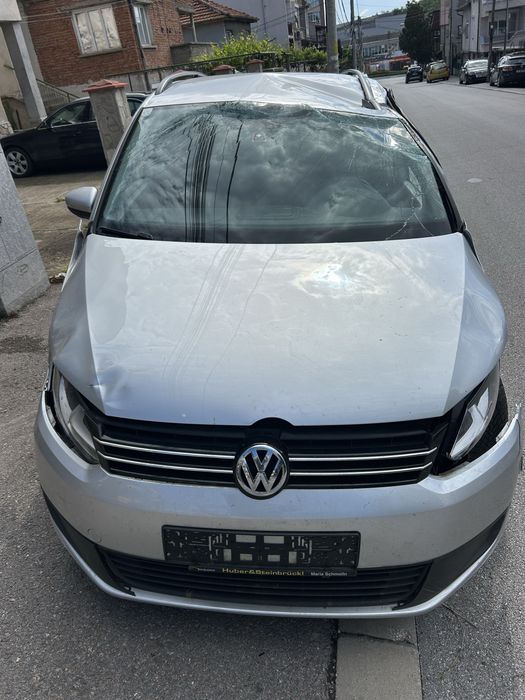 Vw Touran 1.6 TDI. 105кс. На части Туран 1.6 ТДИ. 105кс. 2011г