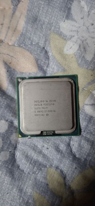 Продам процессоры intel pentium , celeron