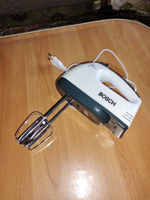 Продам кухонный миксер