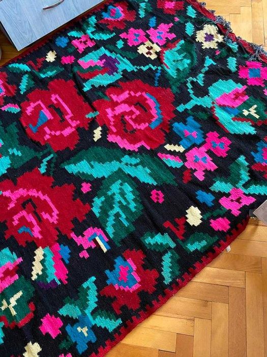 Covor oltenesc din lână, nefolosit,