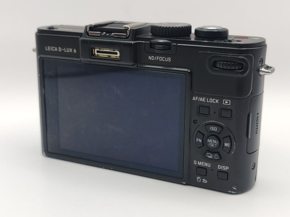 Camera compactă Leica D-LUX6