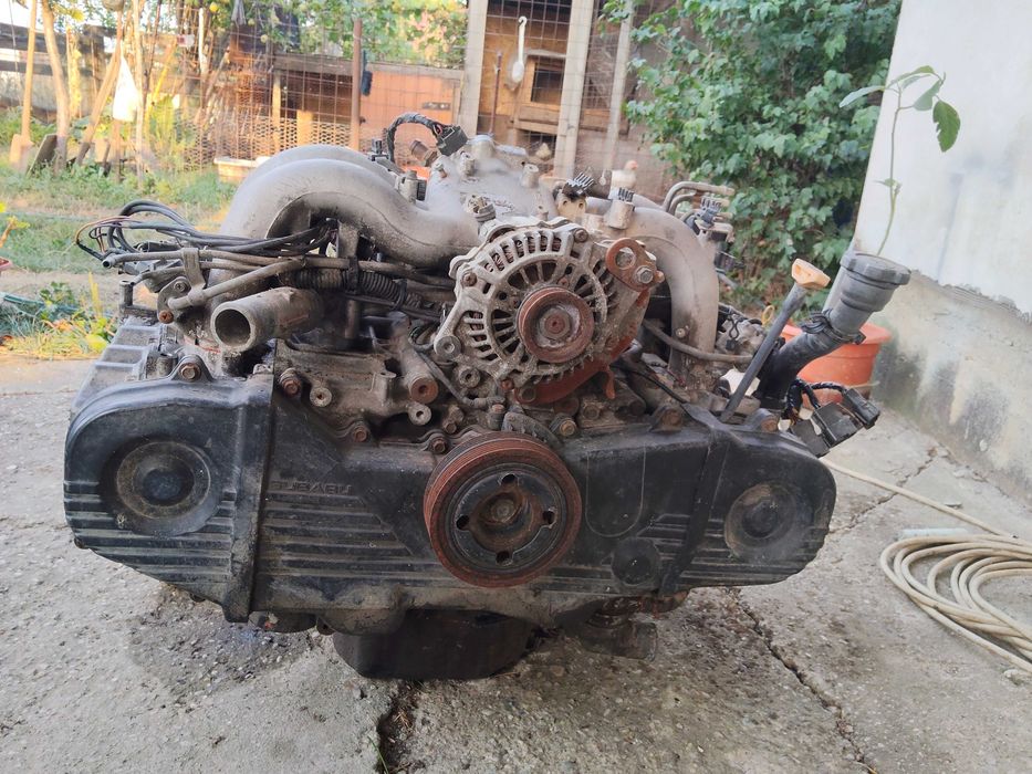 Motor Subaru 2.5 v4