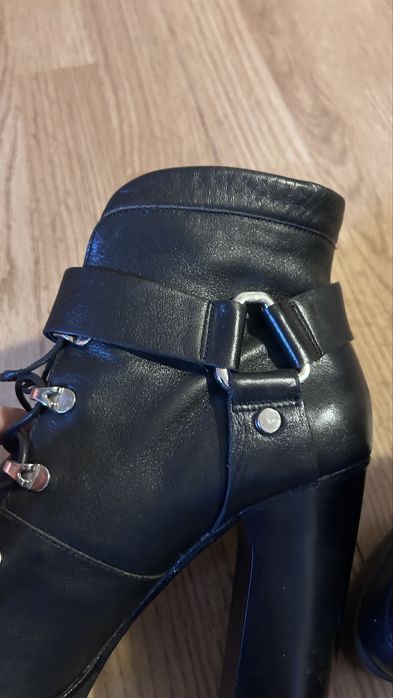 Ghete piele, stare foarte buna, marime 39