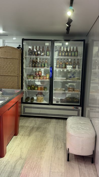 Продам ветрину холодельники