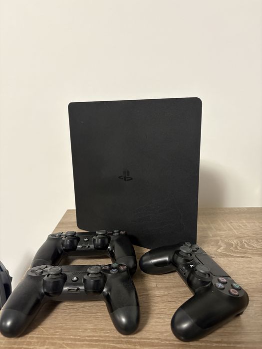Ps4 1tb+3 manete,pret negociabil