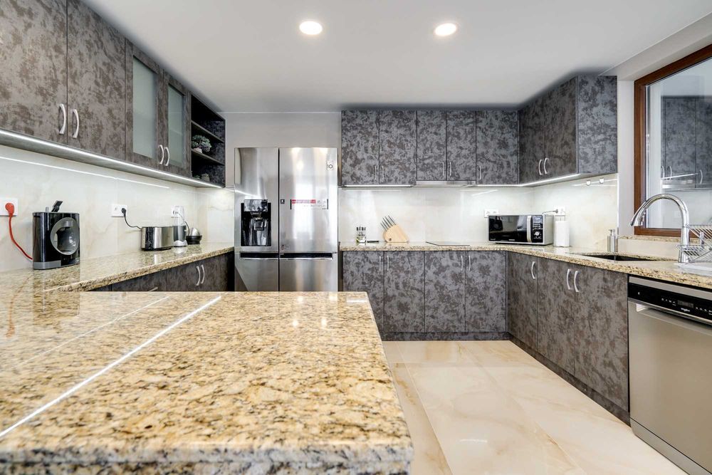 Продава се Къща в Трявна - 435 кв.м за 1725 €/кв.м - Снимка #11