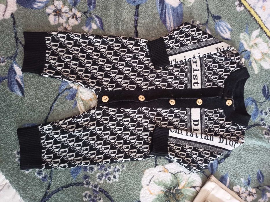 Продам комбез р68