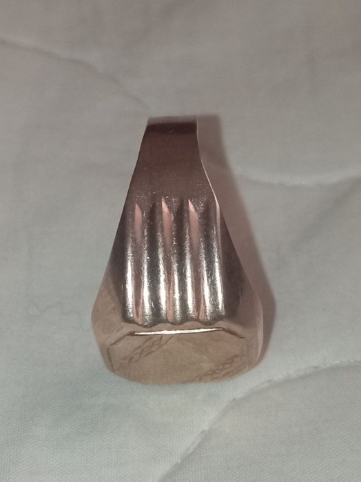 Продам золотую печатку