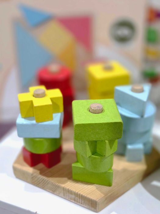 Дървени игри  С геометрични формички,  1+ години