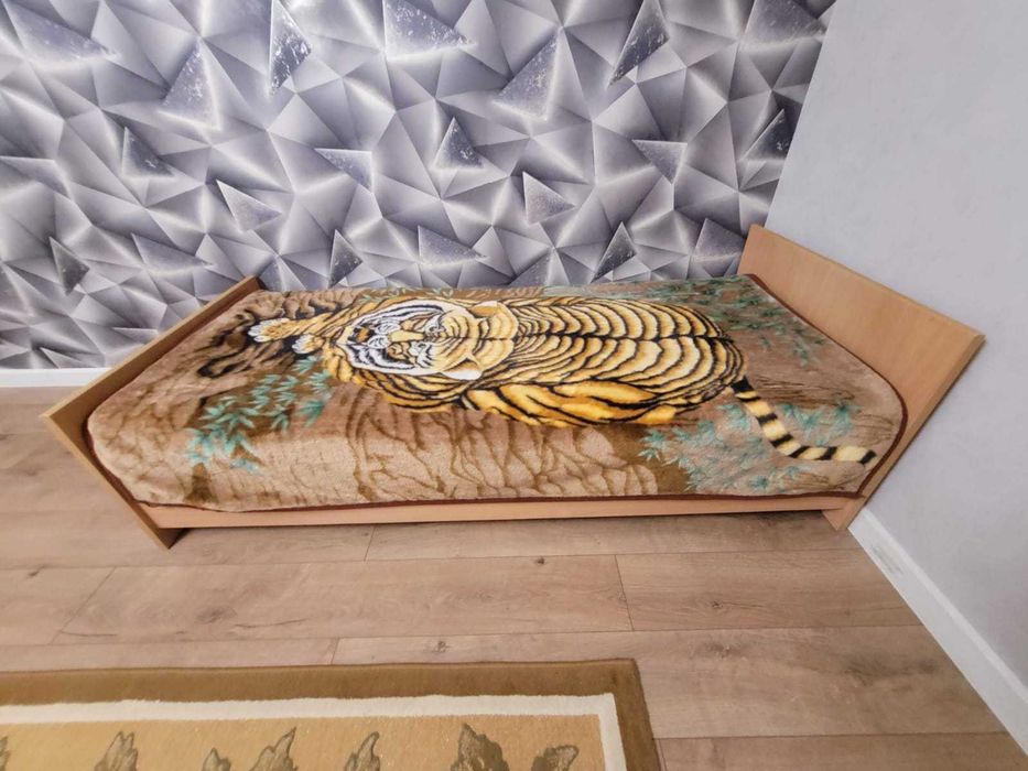 Продам односпальную кровать