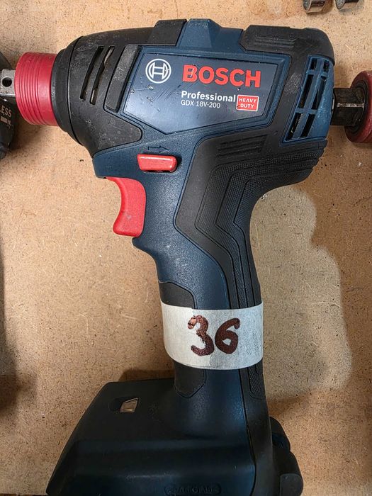 Безчеткови винтоверти, импакти,  гайковерти бош Bosch