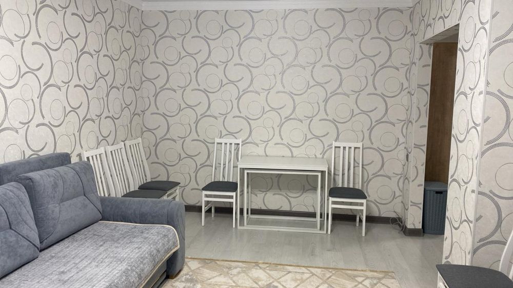 Продам 1 к кв на Батыс 2