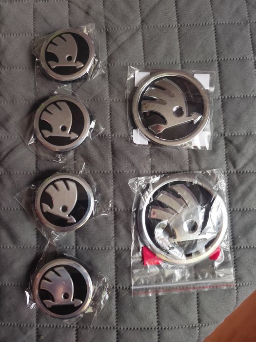 Емблеми и капачки за джанти  Шкода