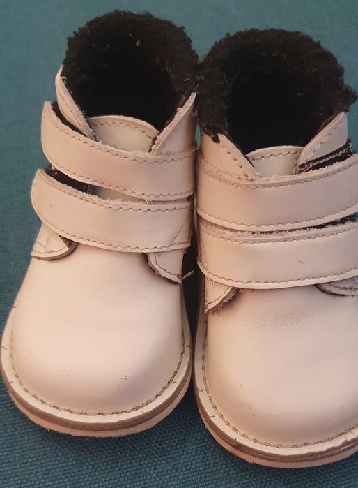 Ghete primi pasi piele