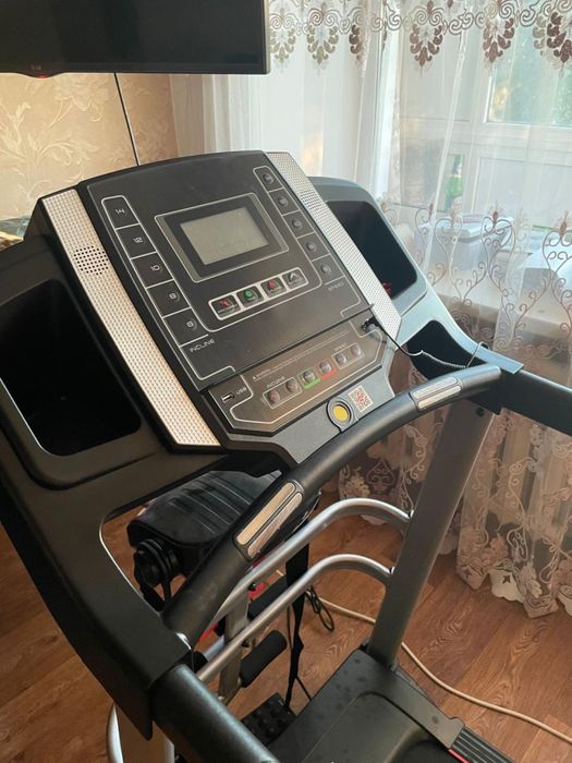 Продам беговую дорожку