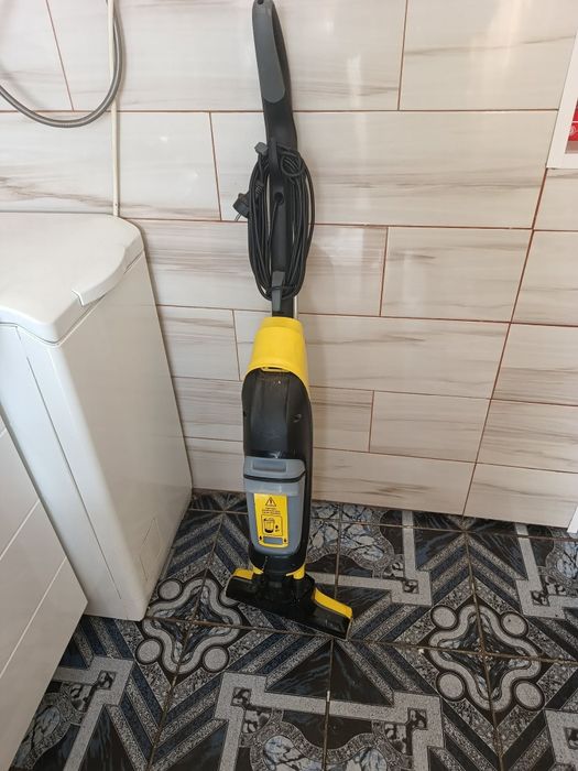 Vind aspirator Karcher spală și aspira