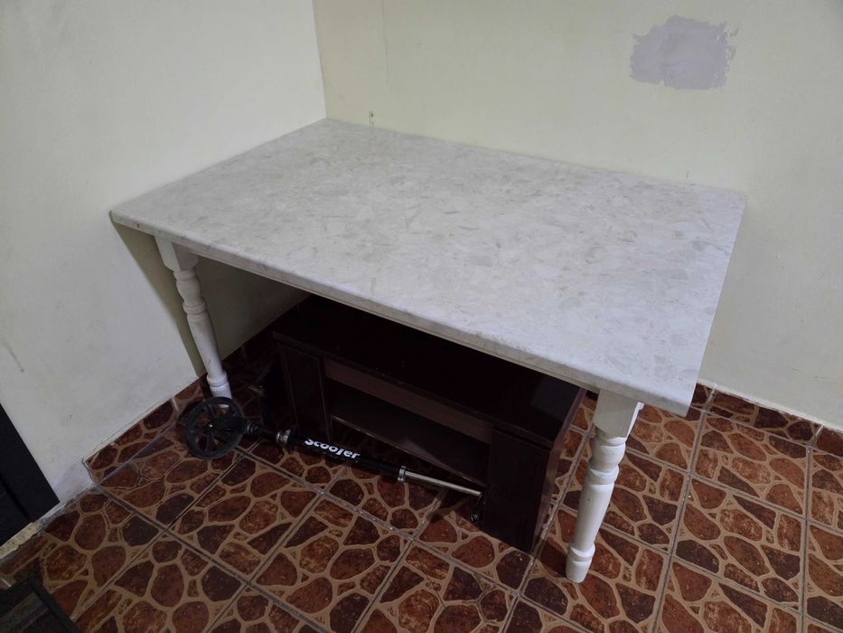 Стол кухонный 1.5м