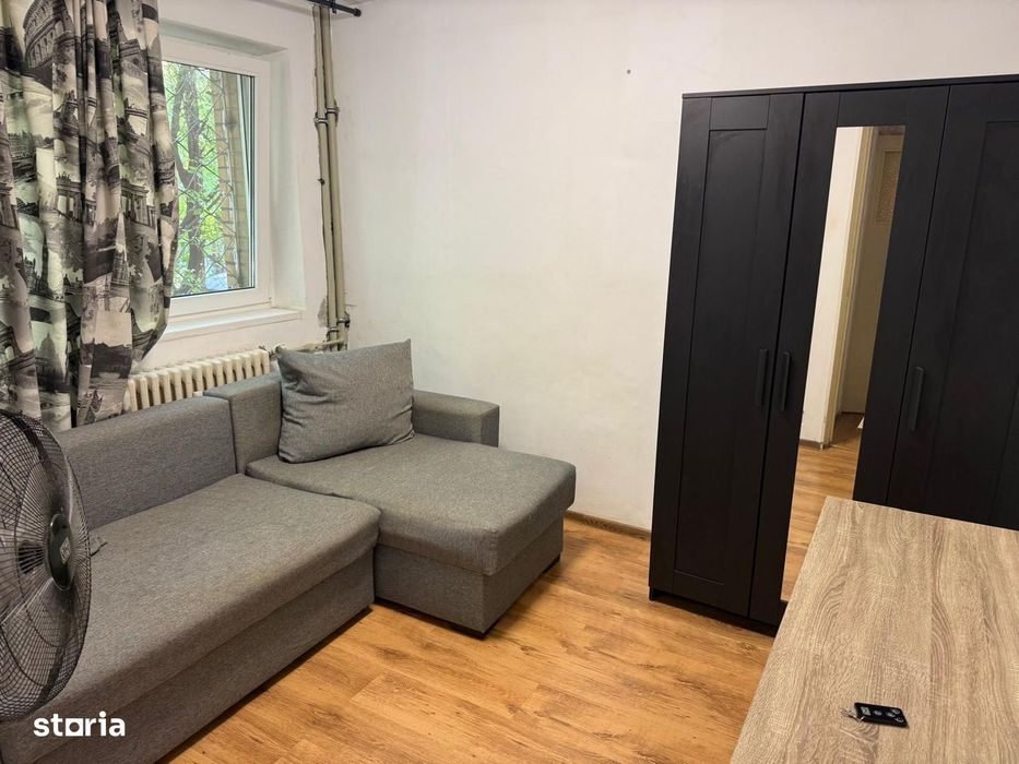 Apartament 3 camere aproape de mall Plaza ,parc si metrou!