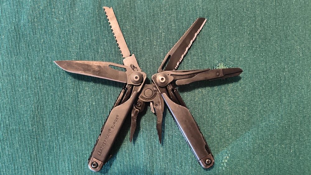 Leatherman Surge wave