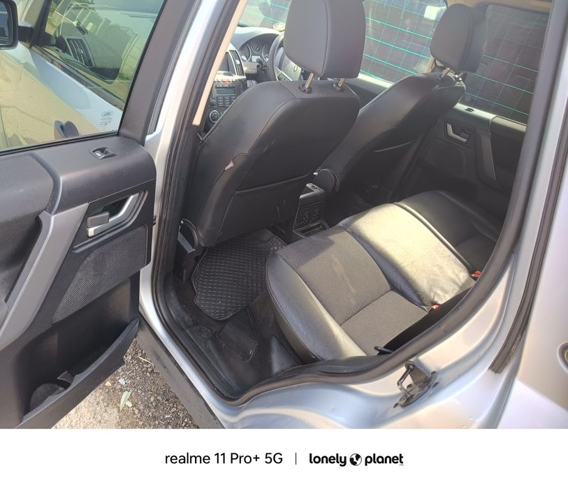 Dezmembrări ușa capota faruri haion geam land rover frelender 2 td4