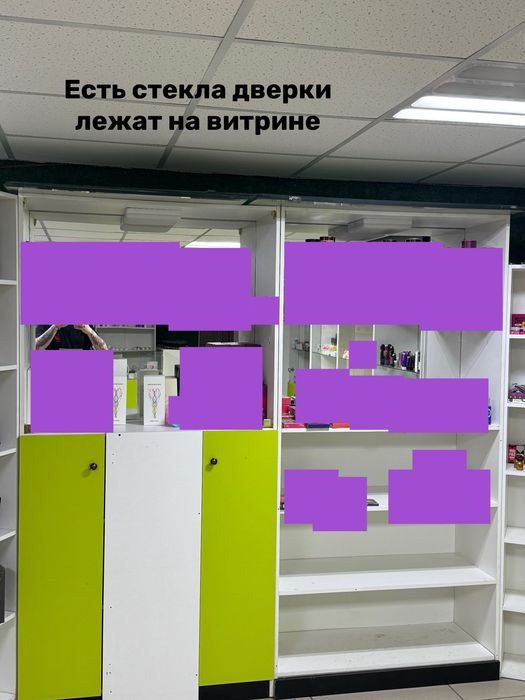 Продам витрины много