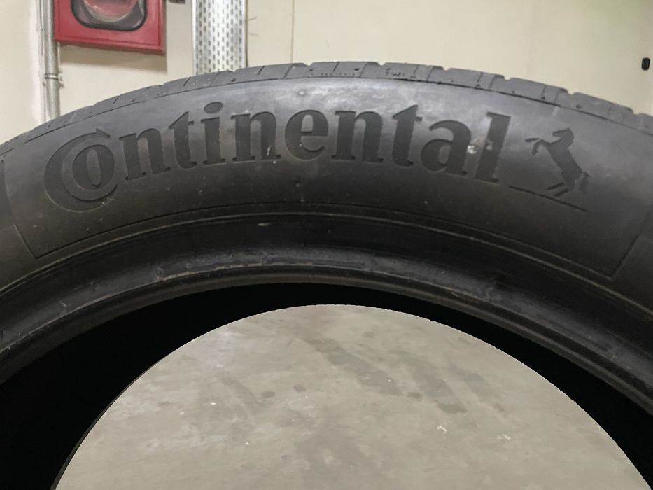 Vand 4 anvelope de vară 215/50 R19 93T