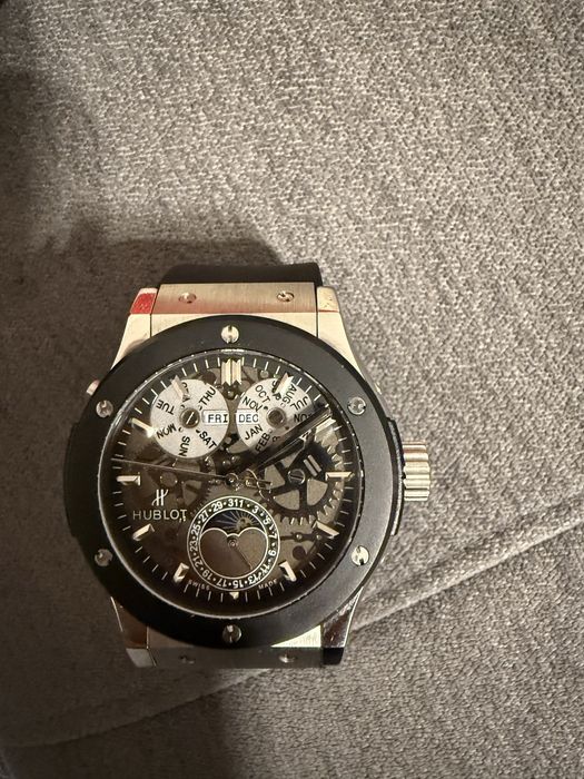 Часовник Hublot