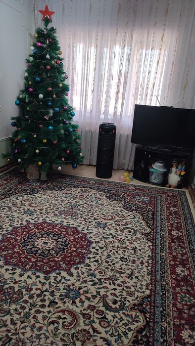 Продаётся квартира 4х комнатная с мебелью