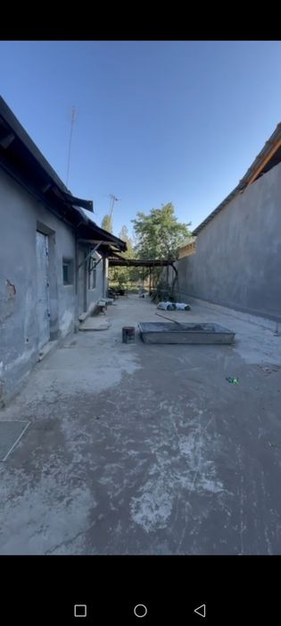 Uy sotiladi 12.5 sotik 3xona to'y tepa nurafshon Qorasuv mebilniy chor