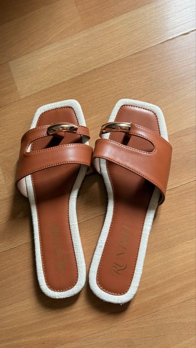 Стилни Дамски чехли