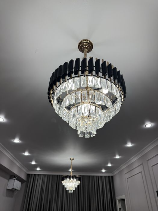 Продам люстры, бра!