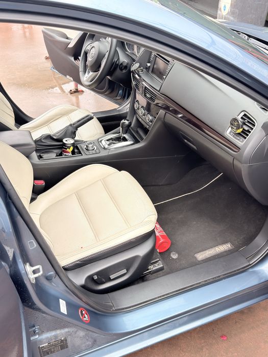 Mazda 6 2.2 full top revolution