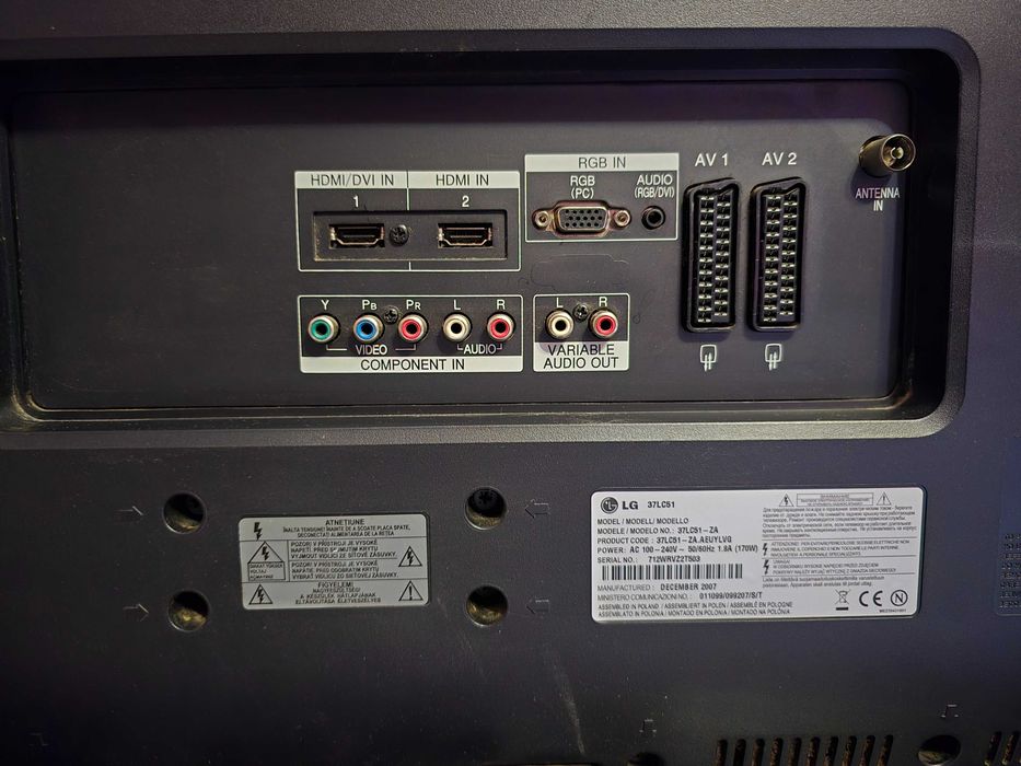 Телевизор 37 инча LG 37LC51