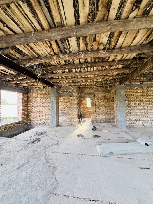 Участок двух этажный 10 сотих