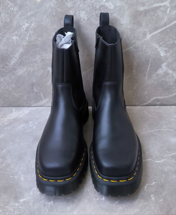 Dr. Martens Women's Amaayah номер 40