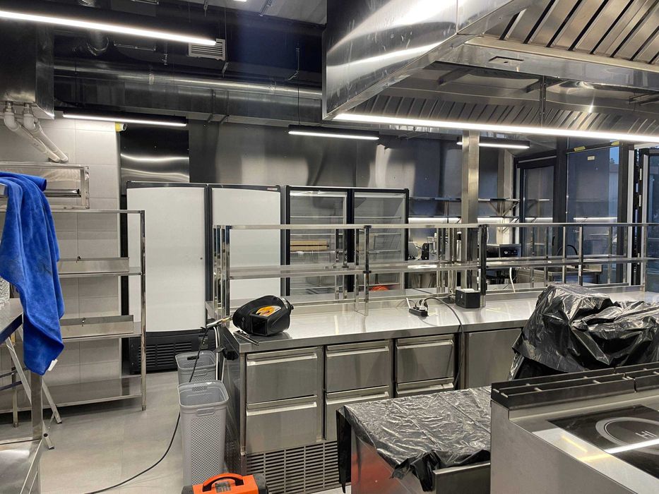 Кухня из нержавеющей стали для ресторана | Реальный проект