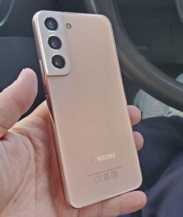 Samsung S22. Срочна сатылады. 8/256гб.