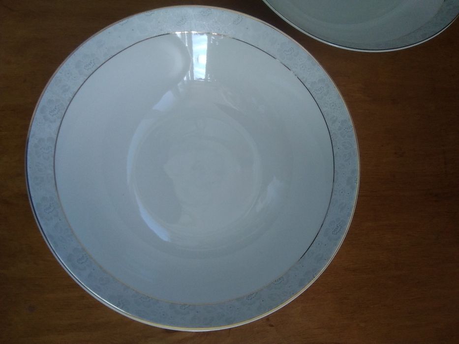 Салатник новый 23 см гл 6,5см