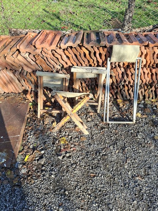 Дървени згъваеми столчета подходящи за пикник,риболов и къмпинг.