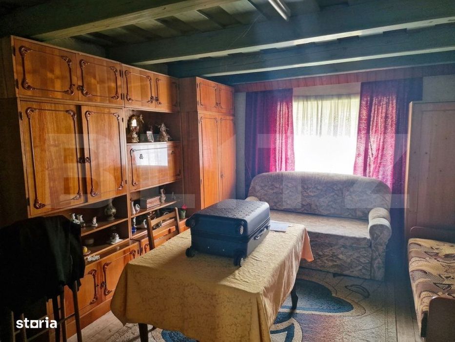 Casa individuala renovabila, teren 2300 mp, comuna Alunis