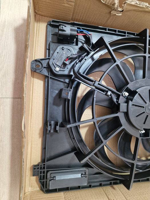 Диффузор в сборе на Geely Emgrand SS11