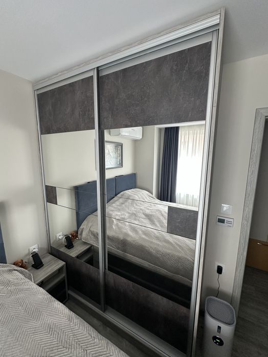 Гардероб за спалня.